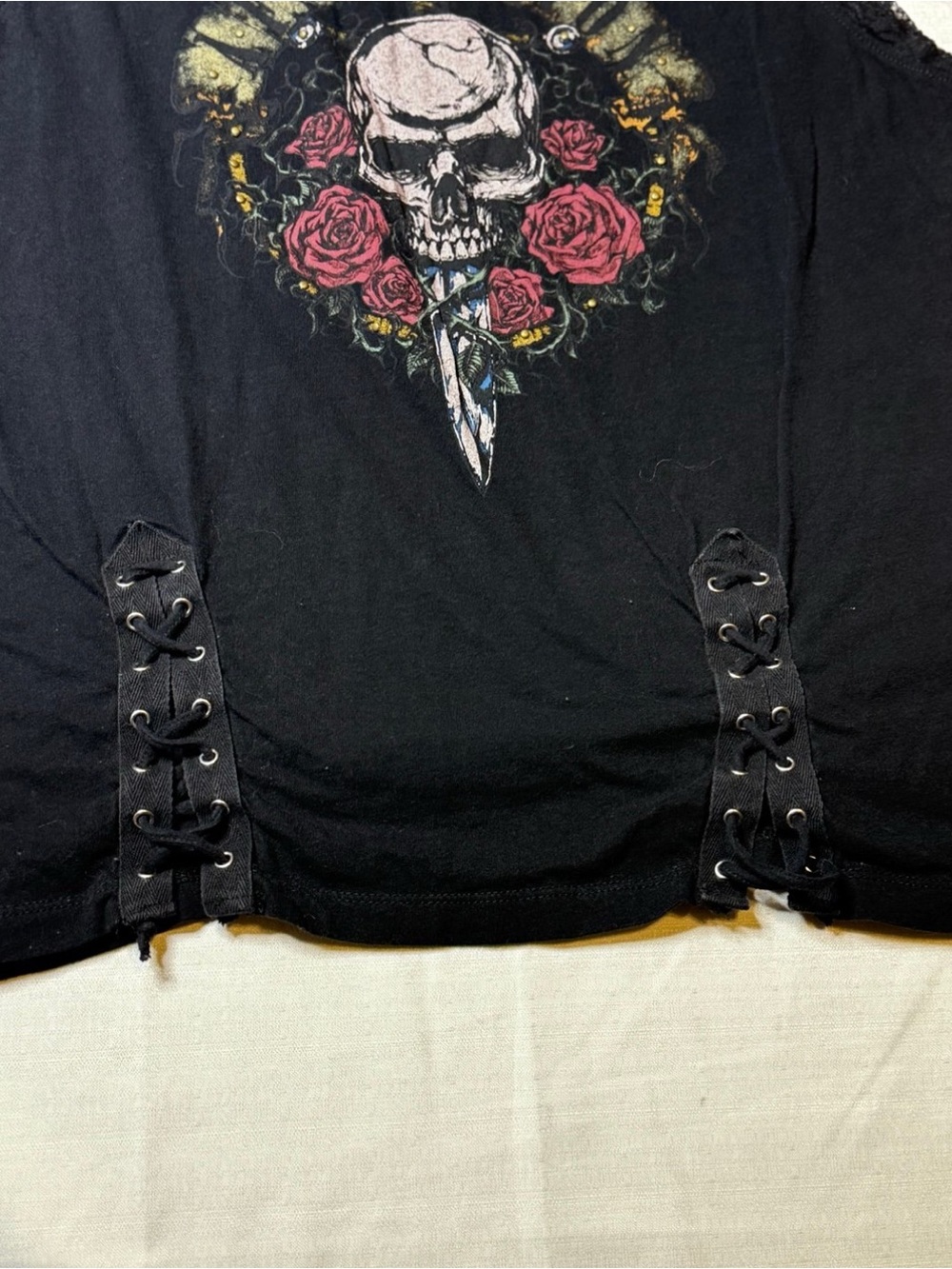 Affliction Women's NIGHTRAIN Guns N Roses Tank Top in Black size Medium - Picture 3 of 8